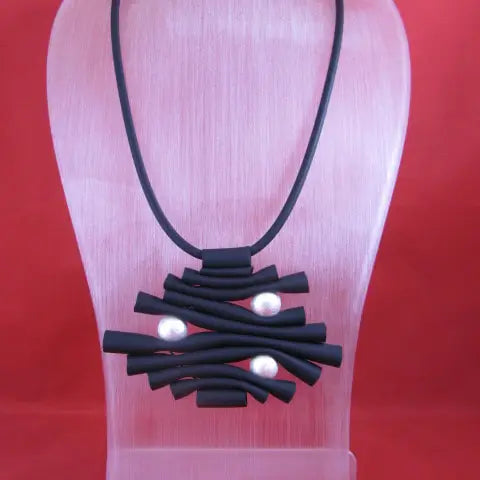 OC Mariel Necklace
